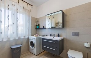 Badewanne, Haartrockner