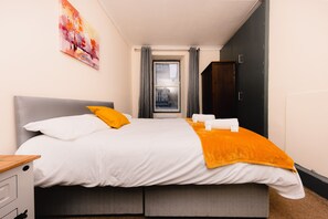 4 bedrooms, in-room safe, iron/ironing board, travel cot