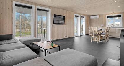 Gorgeous home in Skjern with kitchen