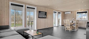 Gorgeous home in Skjern with kitchen