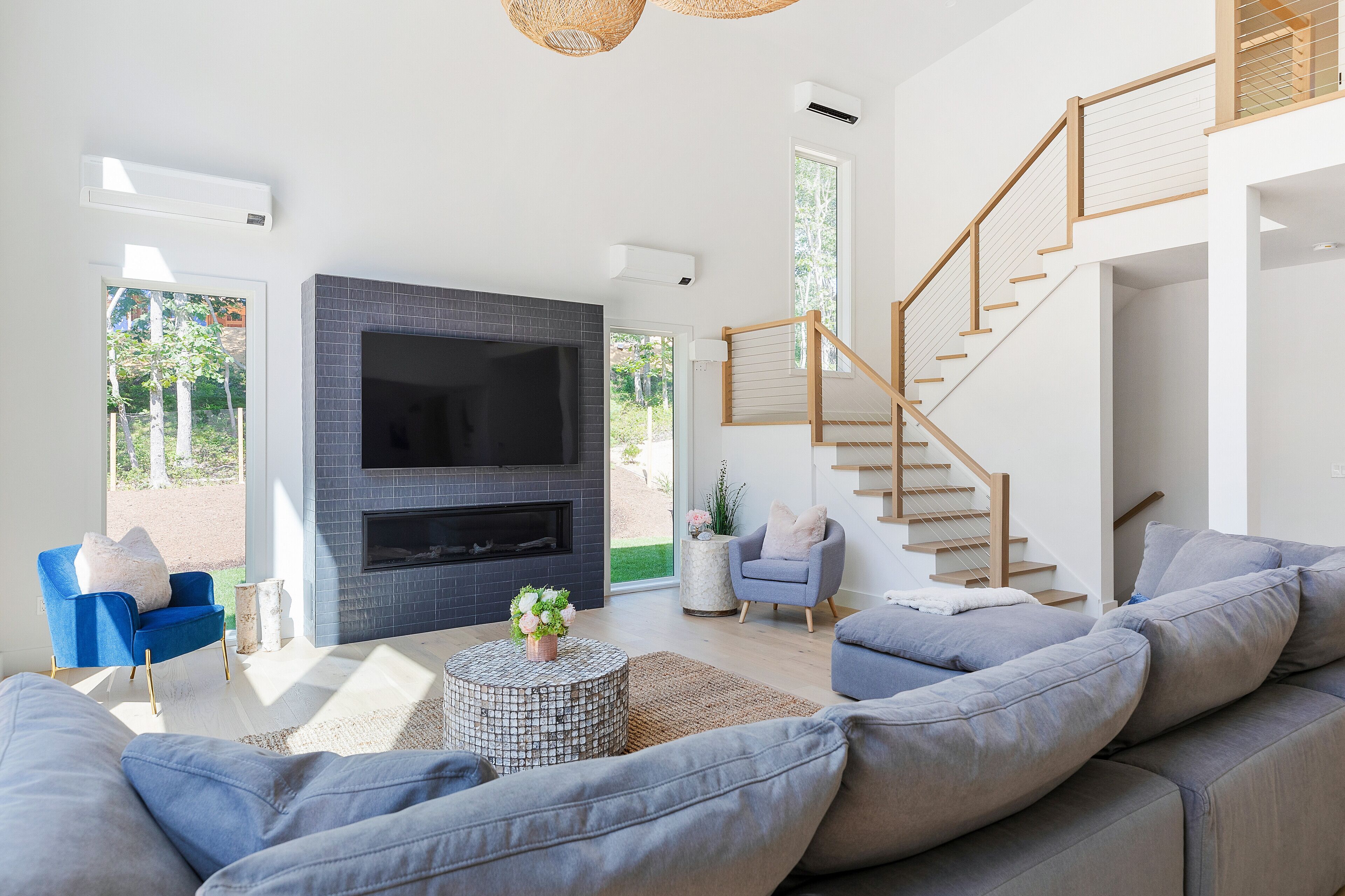 Build Well’s HOTTEST New Modern Beach House w/pool & hot tub steps to Gurney’s 