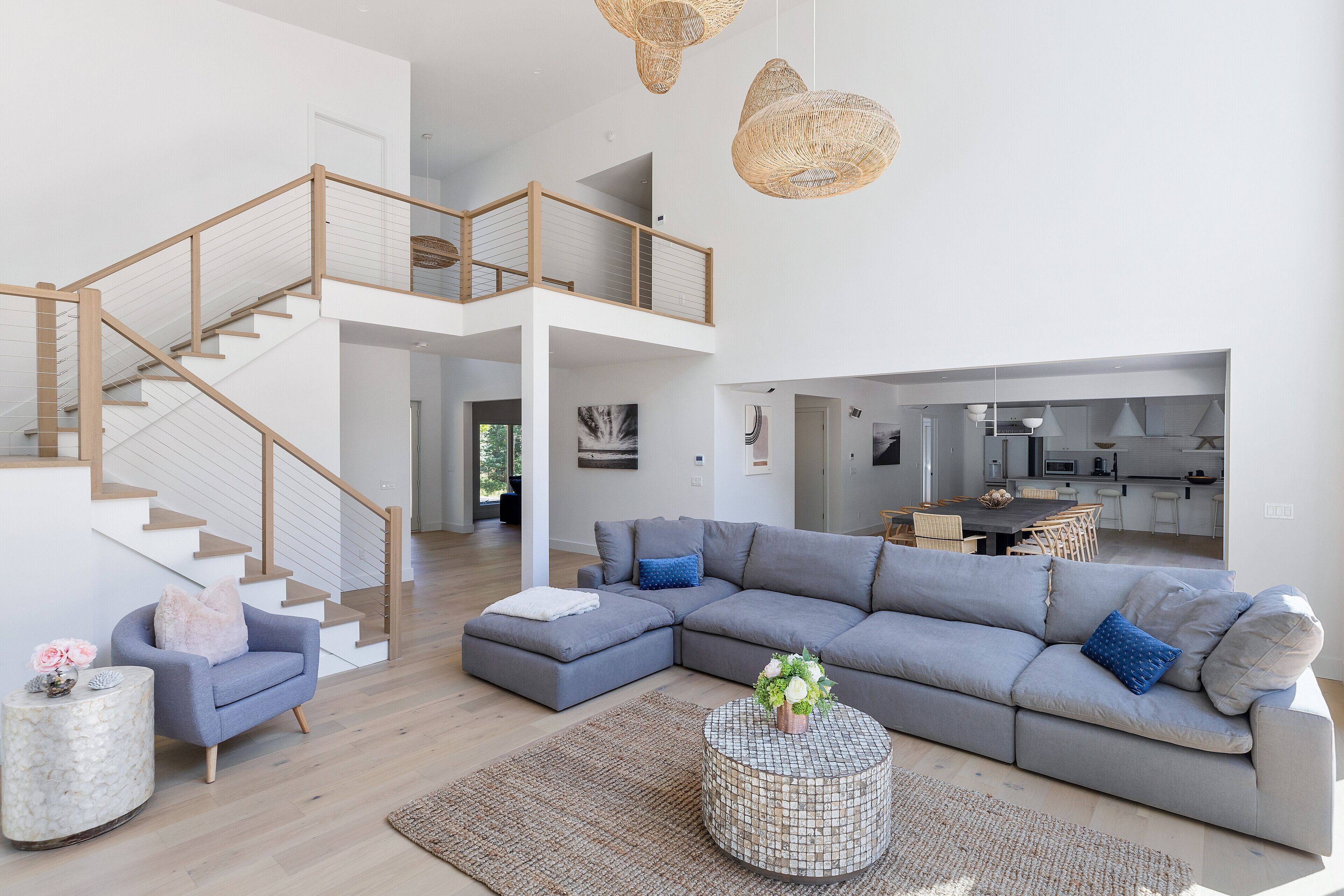 Build Well’s HOTTEST New Modern Beach House w/pool & hot tub steps to Gurney’s 