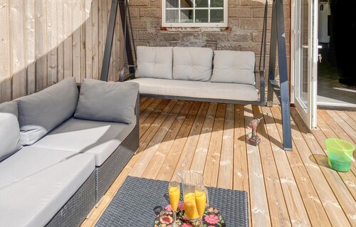 Cozy home in Sollebrunn with sauna