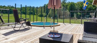 Cozy home in Sollebrunn with sauna
