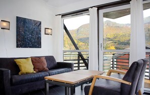 Fernseher, Kamin