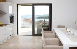 Dining - Amazing apartment in Sibenik (Sibenik)