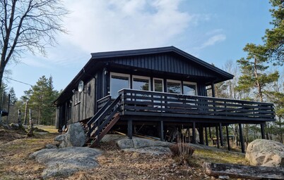 Awesome home in Marnardal with kitchen