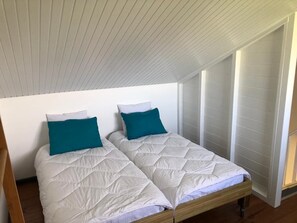 2 chambres, fer et planche à repasser, Wi-Fi gratuit, draps fournis