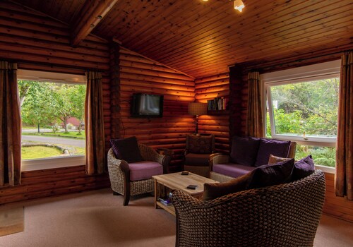 Self-Catering log cabin near Plockton and the Isle of Skye secluded, well equipped and dog friendly.