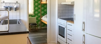 Lovely home in Mullsjö with kitchen