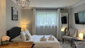 1 bedroom, travel crib, free WiFi, bed sheets