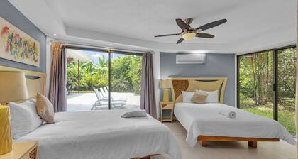 ★ 7 Bedroom Luxury Villa  Casa Miro Alta -Prime Location Walk to the Beach