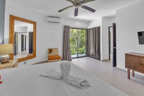 7 bedrooms, free WiFi, bed sheets - ★ 7 Bedroom Luxury Villa  Casa Miro Alta -Prime Location Walk to the Beach  (Puntarenas Province)