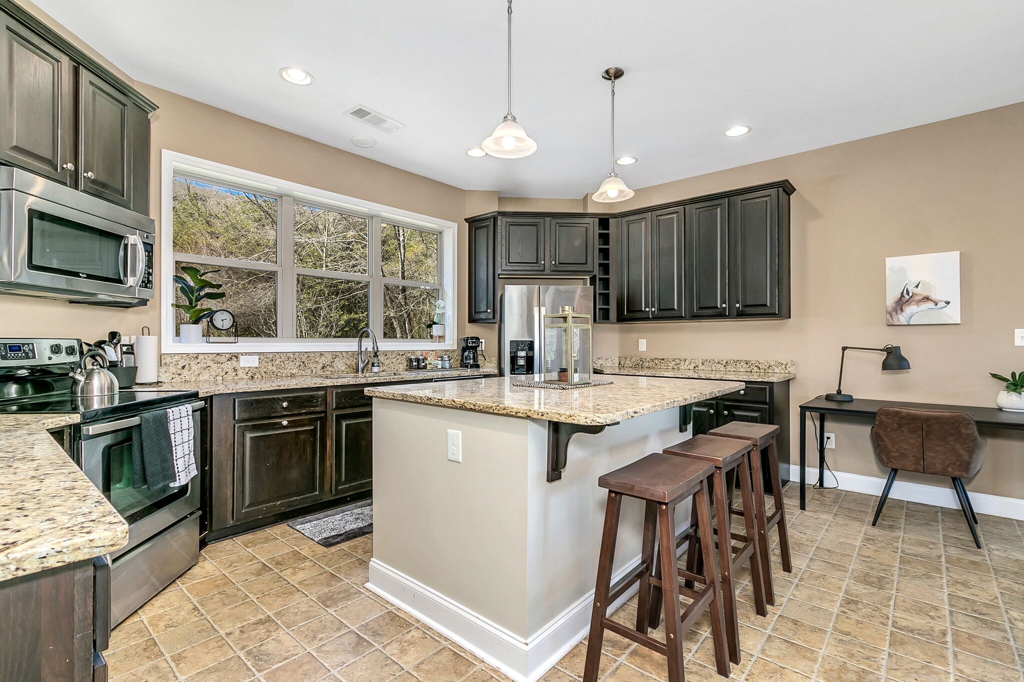 BlueRidge View/2 Kings/10min to Asheville