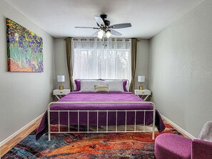 2 bedrooms, iron/ironing board, travel cot, free WiFi