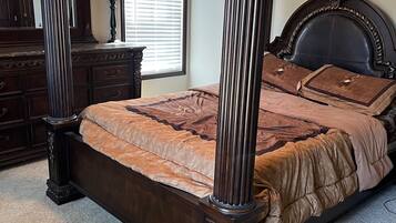 4 bedrooms, free WiFi, bed sheets