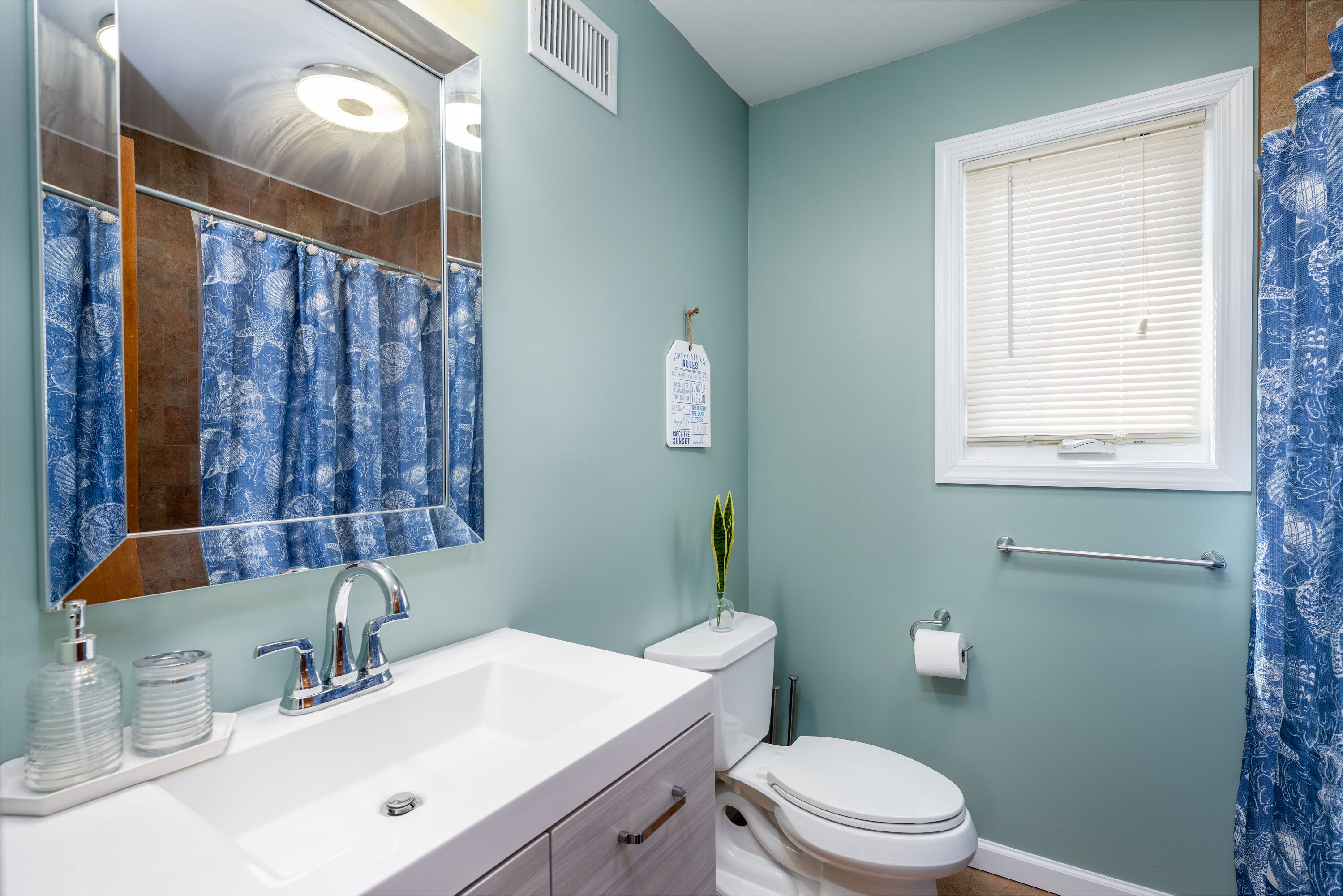 Lagoon Retreat - 30 minutes from Atlantic City and LBI!