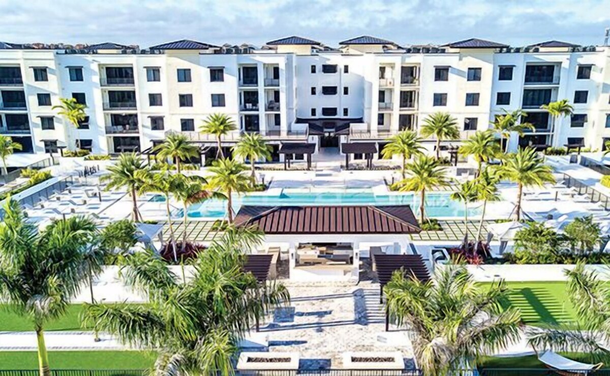Photo 2 of Brand New! Ultra Luxury