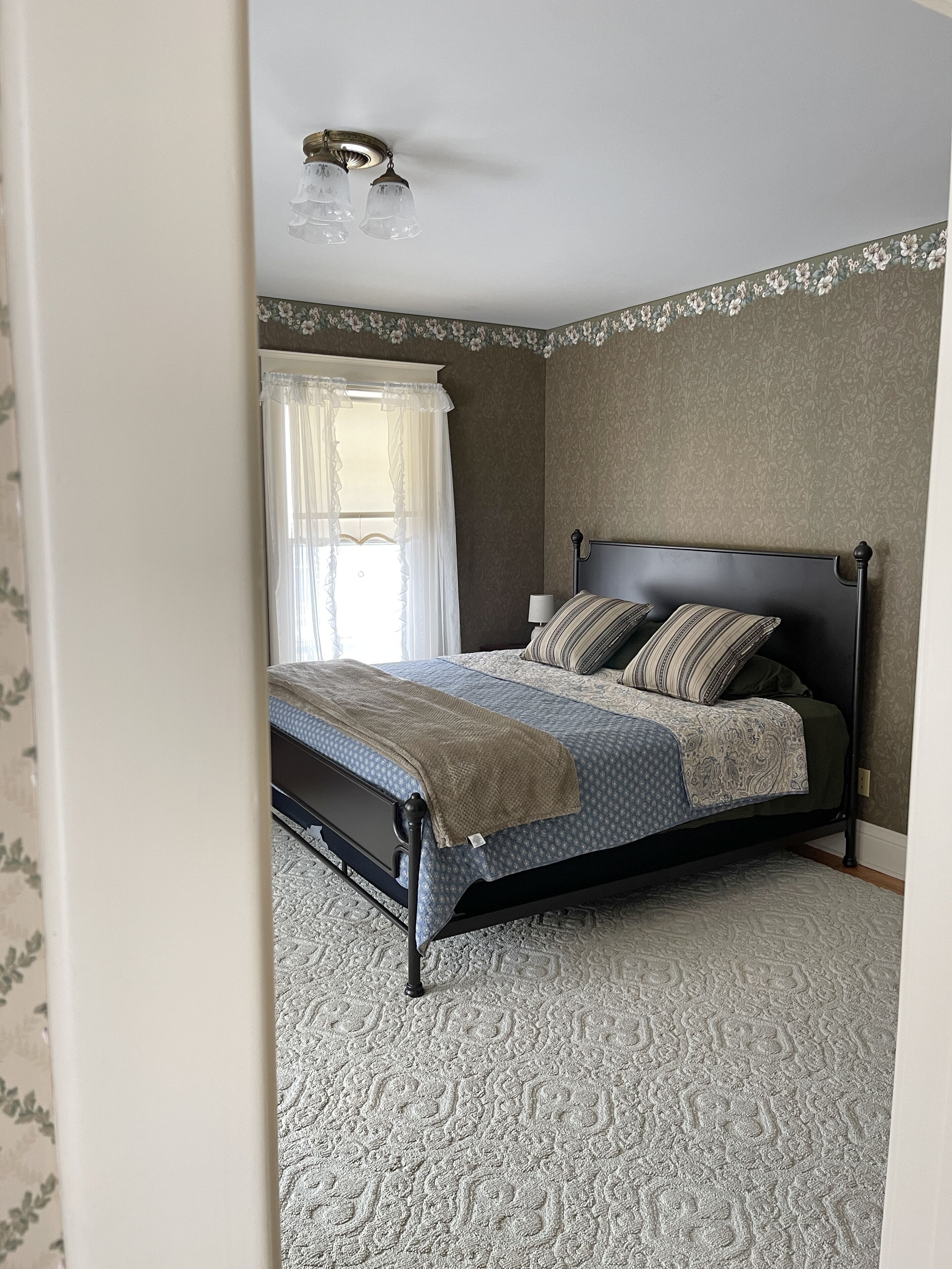 5 bedrooms, free WiFi, bed sheets