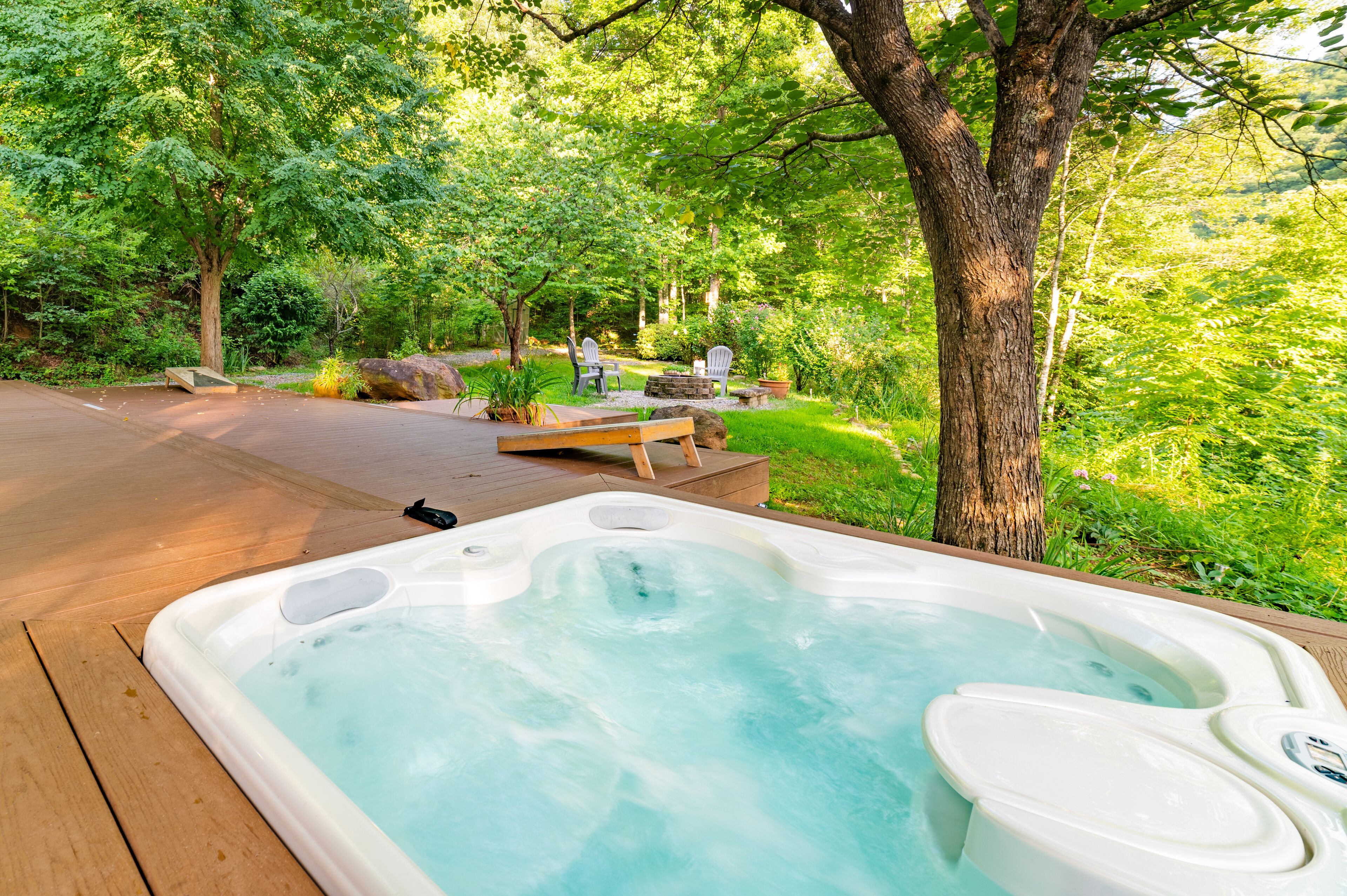 Cozy Cottage w/ Hot Tub Nestled in the Woods