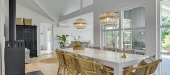 4 bedroom lovely home in Gilleleje