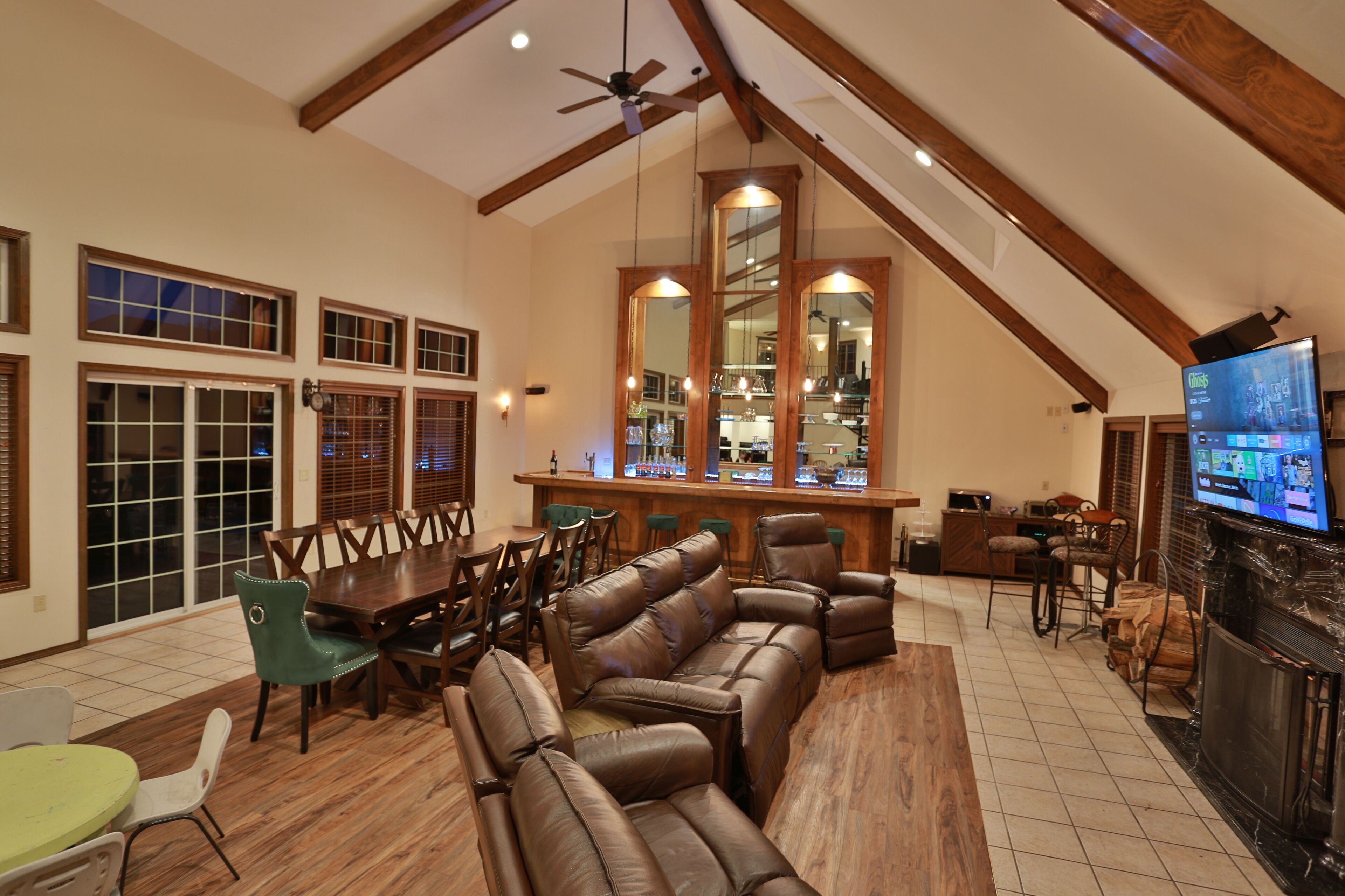 Spacious Retreat | Sleeps 16 | Large Great Room | Hot tub & Pool | Two masters