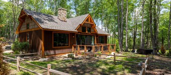 Stillness Springs at Eagles Nest - Pet Friendly, Two master suites, firepit, hot tub, creek, 1 acre!