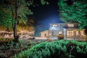 Exterior - Rocky Forest Cabin - Lake / Skiing / Casino / Hiking  (Gouldsboro)