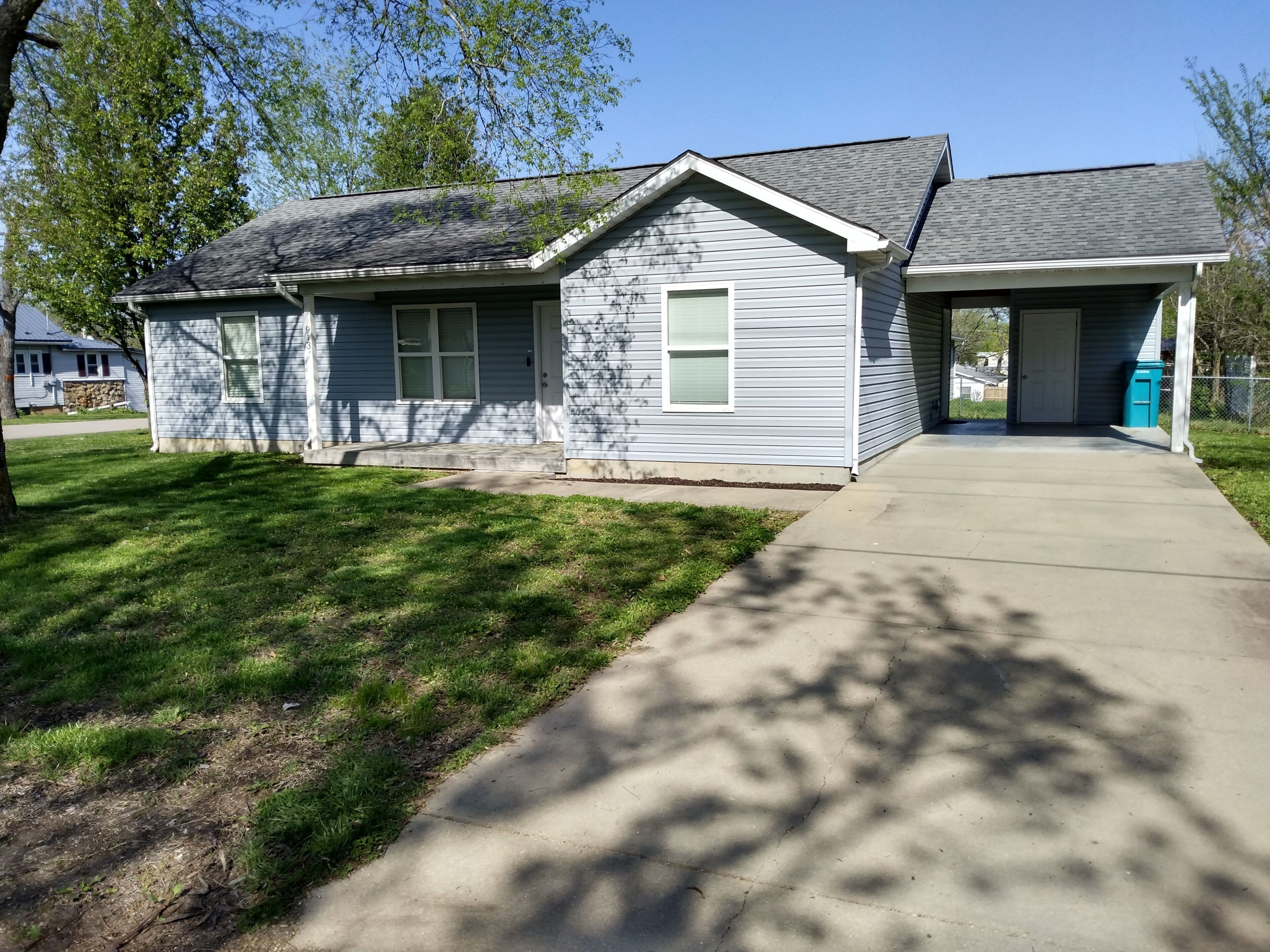 Huzzah, Courtois, and Meramec Rivers !! Bike Park!! New House!! Cell Reception!!