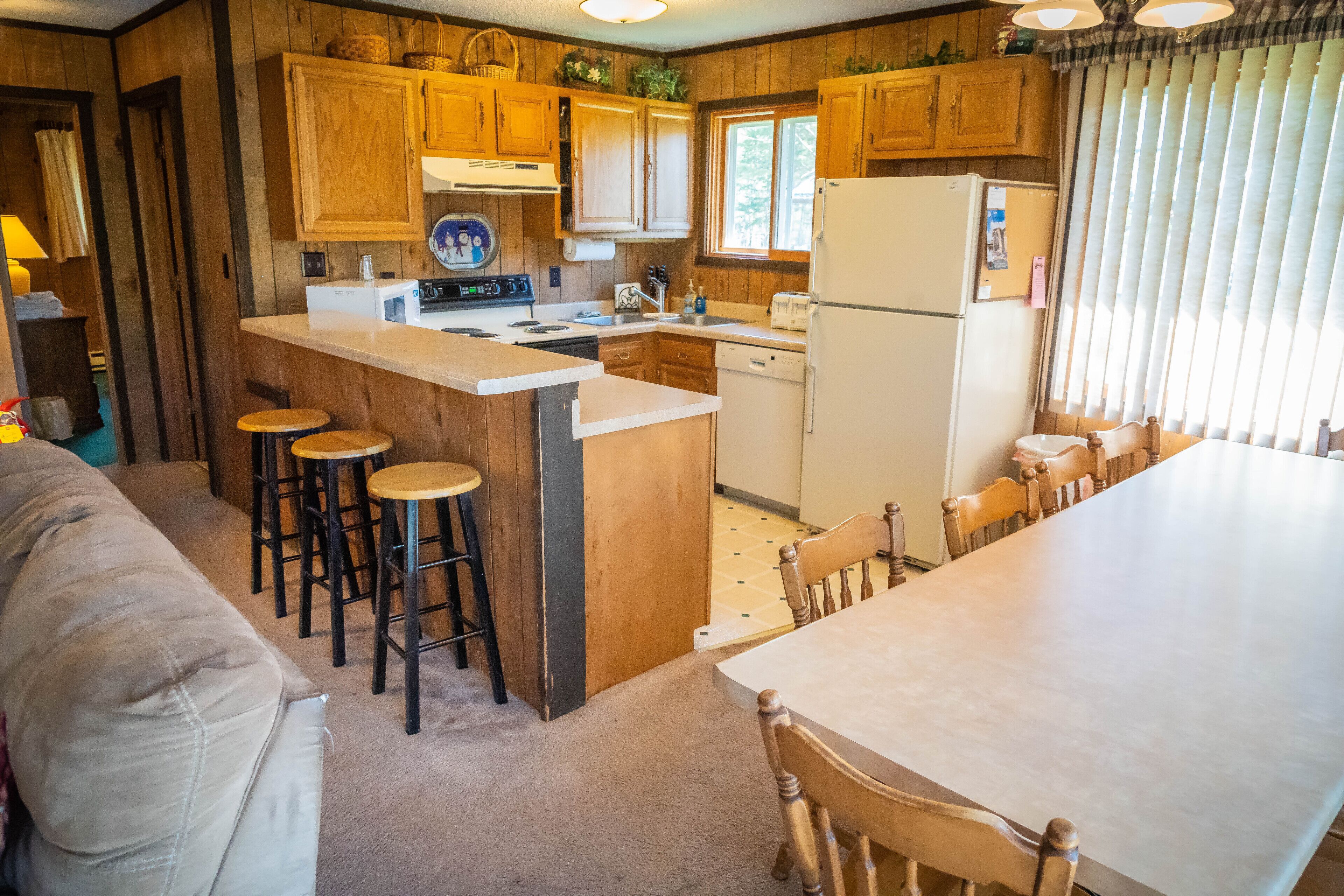 Spacious northwoods getaway in the Powderhorn Mountain village minutes ski hills