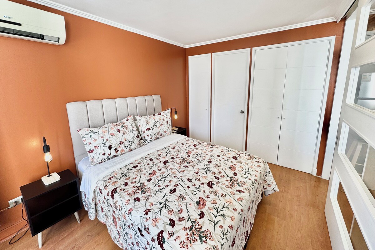 Departamento | Tabla de planchar con plancha, wifi gratis y ropa de cama 