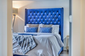 1 habitación, escritorio, tabla de planchar con plancha y wifi gratis 