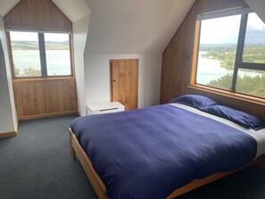 4 chambres, bureau, Wi-Fi gratuit, draps fournis