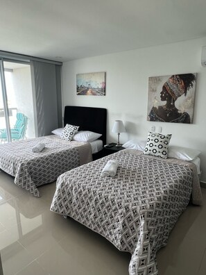 2 chambres, fer et planche à repasser, Wi-Fi, draps fournis