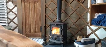 Bembridge Harbour Yurt - Log Burner - WiFi