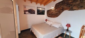 1 chambre, fer et planche à repasser, Wi-Fi