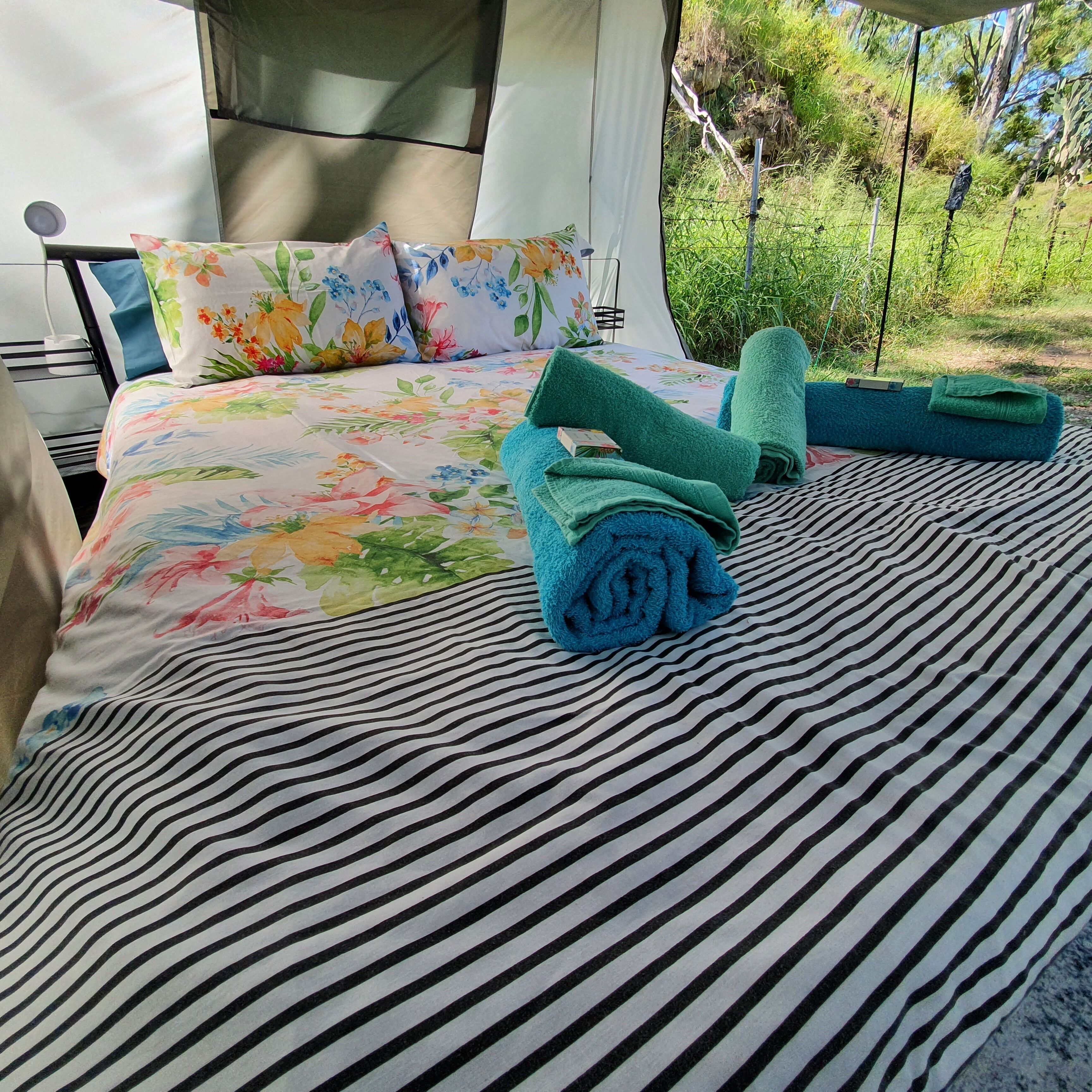 Meyenburg Luxury Tent with shared bathroom/kitchen/lounge