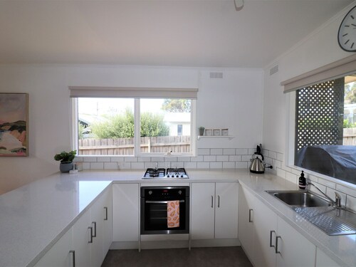 9 Bastion Point Road