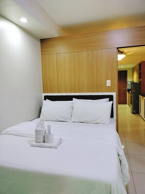 1 bedroom, free WiFi, bed sheets