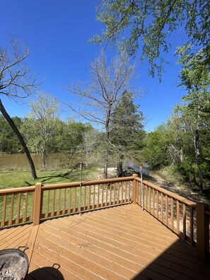 Property grounds - Peaceful Cabin Overlooking the Bogue Chitto River (franklinton)