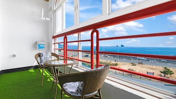 ๋ฒ ์ด์ง๋ฃธ, ์นจ์ค 1๊ฐ (Sora 3(oceanview)) | 1 ๊ฐ์ ์นจ์ค, ๋ฌด๋ฃ WiFi