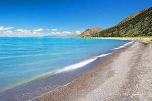 Beach nearby, beach towels