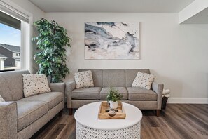 Smart TV, video library