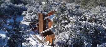 Secluded 1 acre Mountain Home - Hot Tub, 3 Decks & Direct National Forest Access