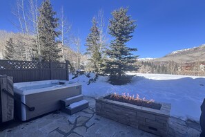 Baignoire à remous extérieure