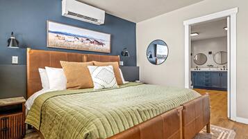 5 bedrooms, desk, iron/ironing board, free WiFi