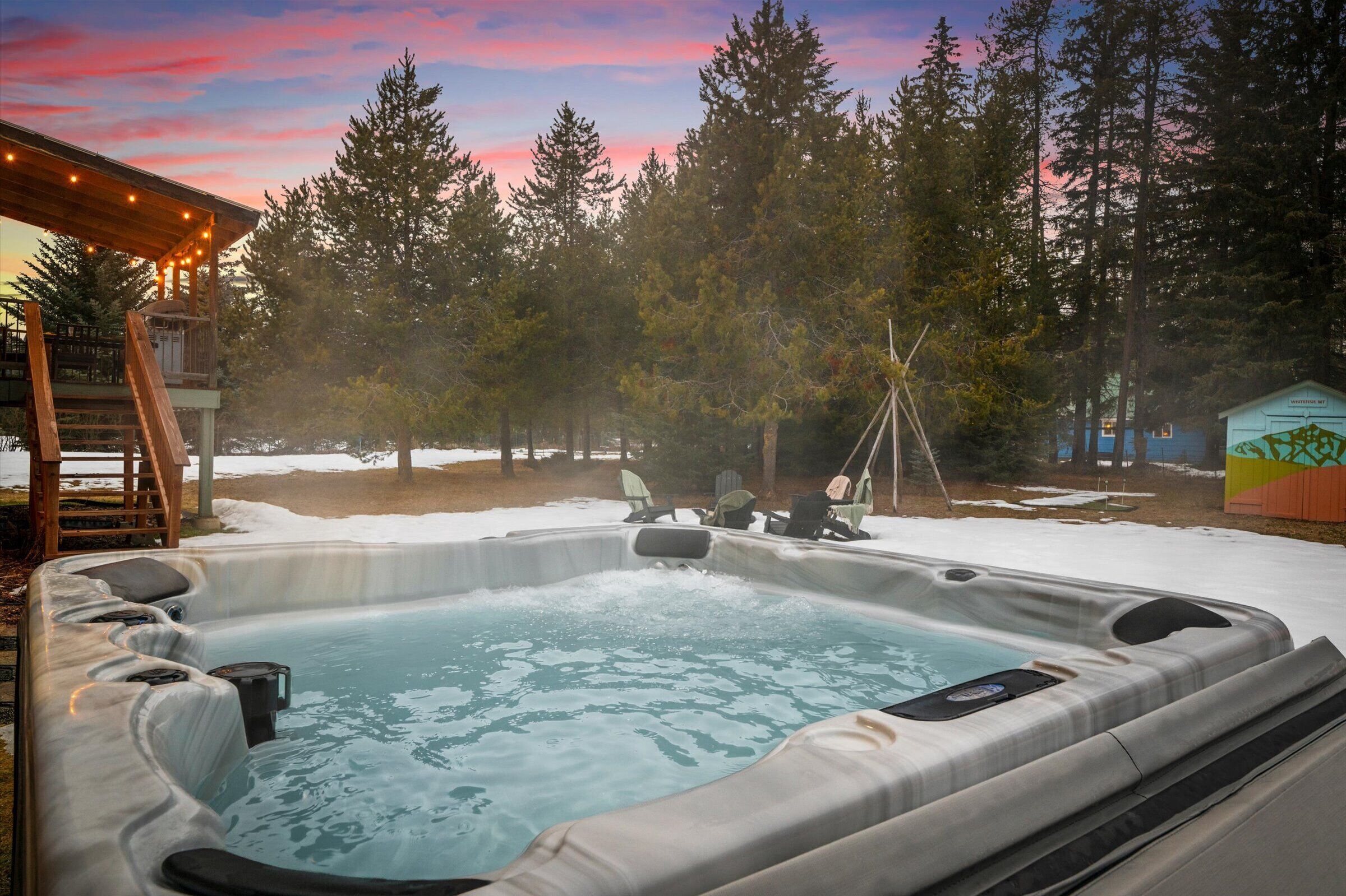 Outdoor spa tub