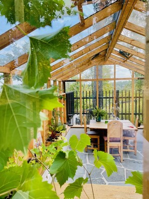 Outdoor dining - Villa (Stockholms län)