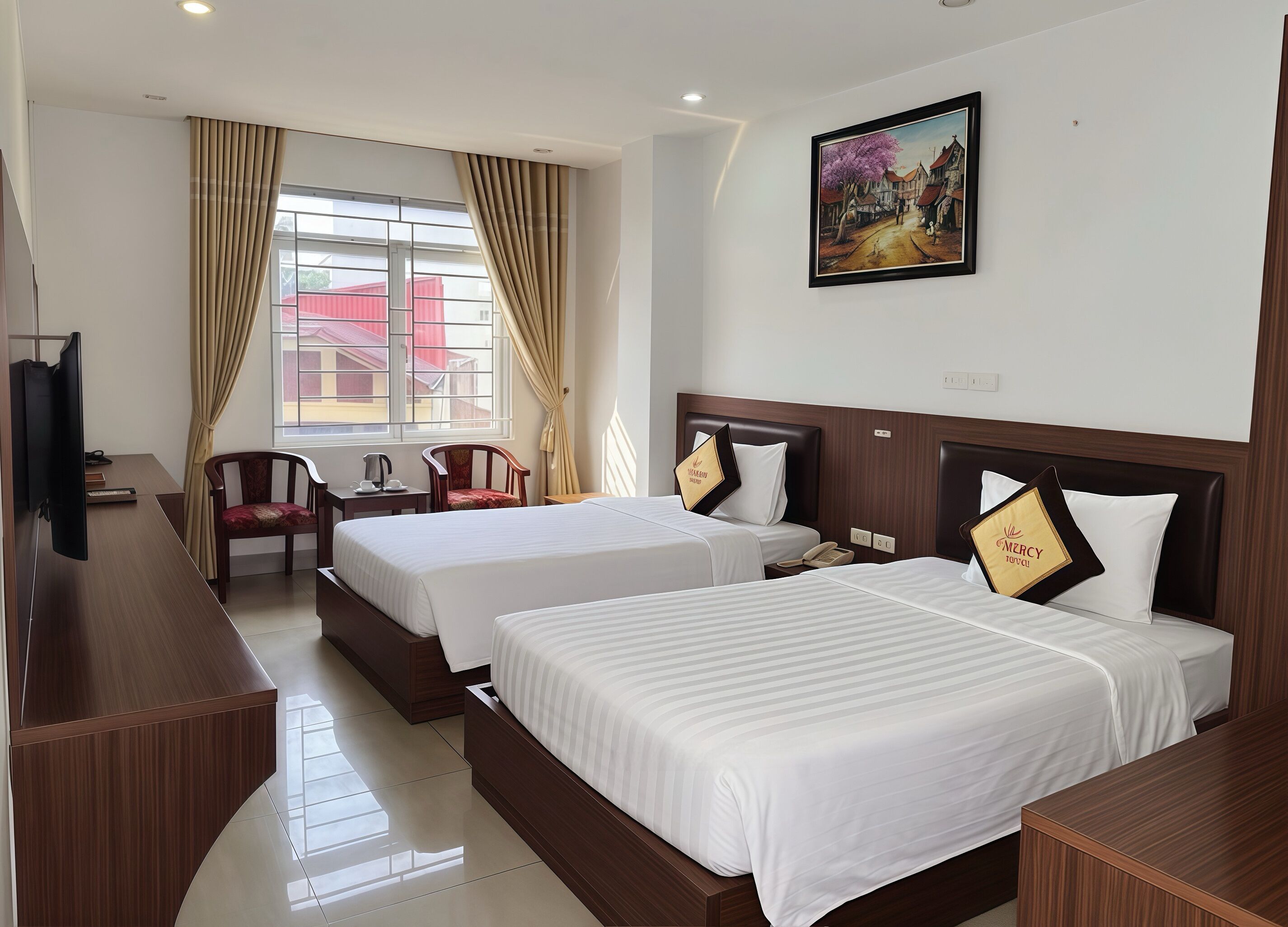 مأكولات ومشروبات مجانية في الميني بار ومكتب وستائر تعتيم