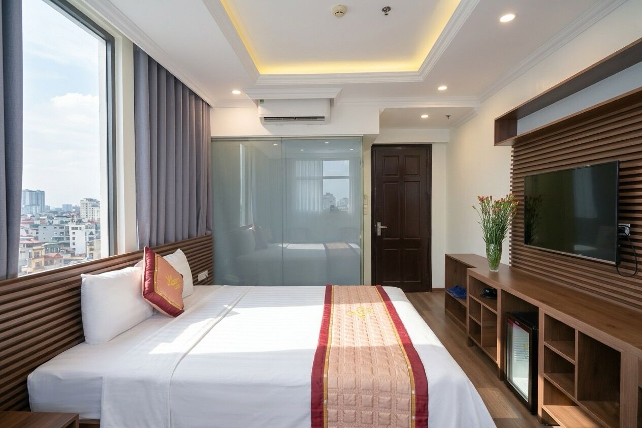 مأكولات ومشروبات مجانية في الميني بار ومكتب وستائر تعتيم